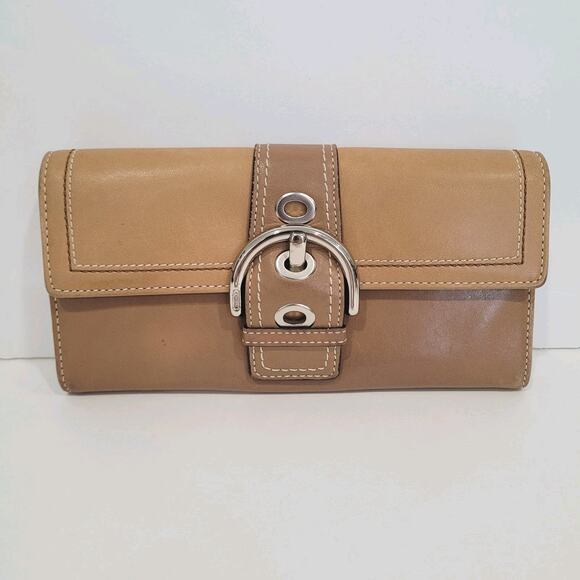 Coach Long Wallet Buckle Envelope Beige Brown Tan Designer Large Smooth Leather - Picture 1 of 12